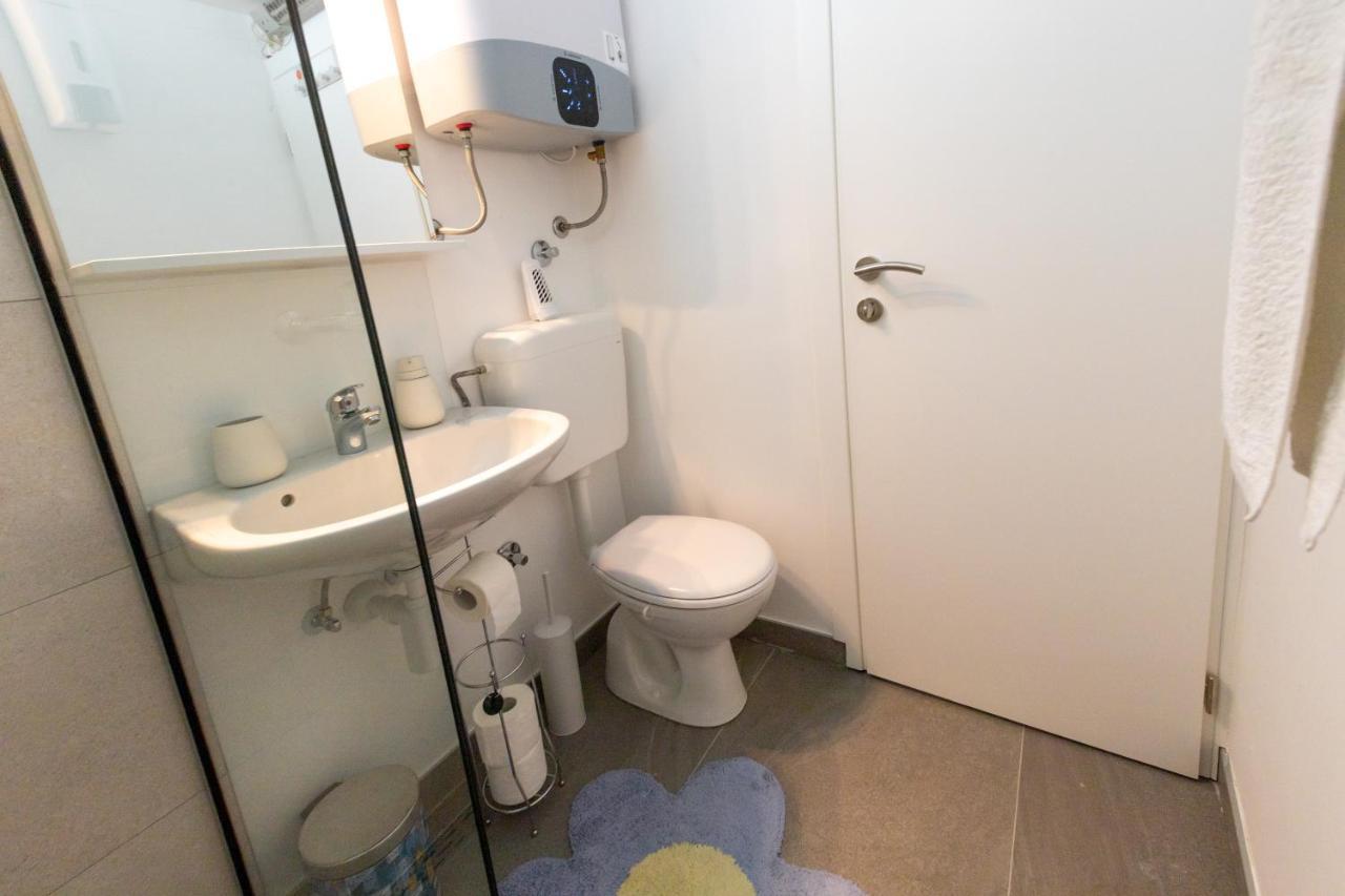 Self Check-In Apartment With Jacuzzi Mostar Extérieur photo