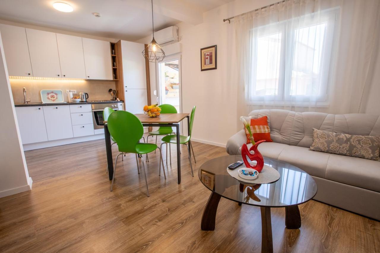 Self Check-In Apartment With Jacuzzi Mostar Extérieur photo