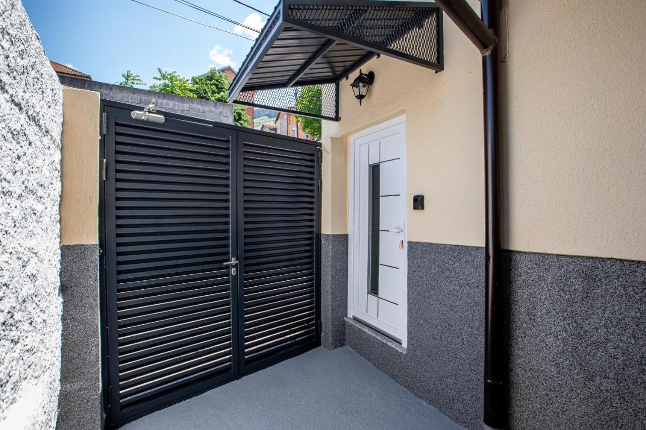 Self Check-In Apartment With Jacuzzi Mostar Extérieur photo