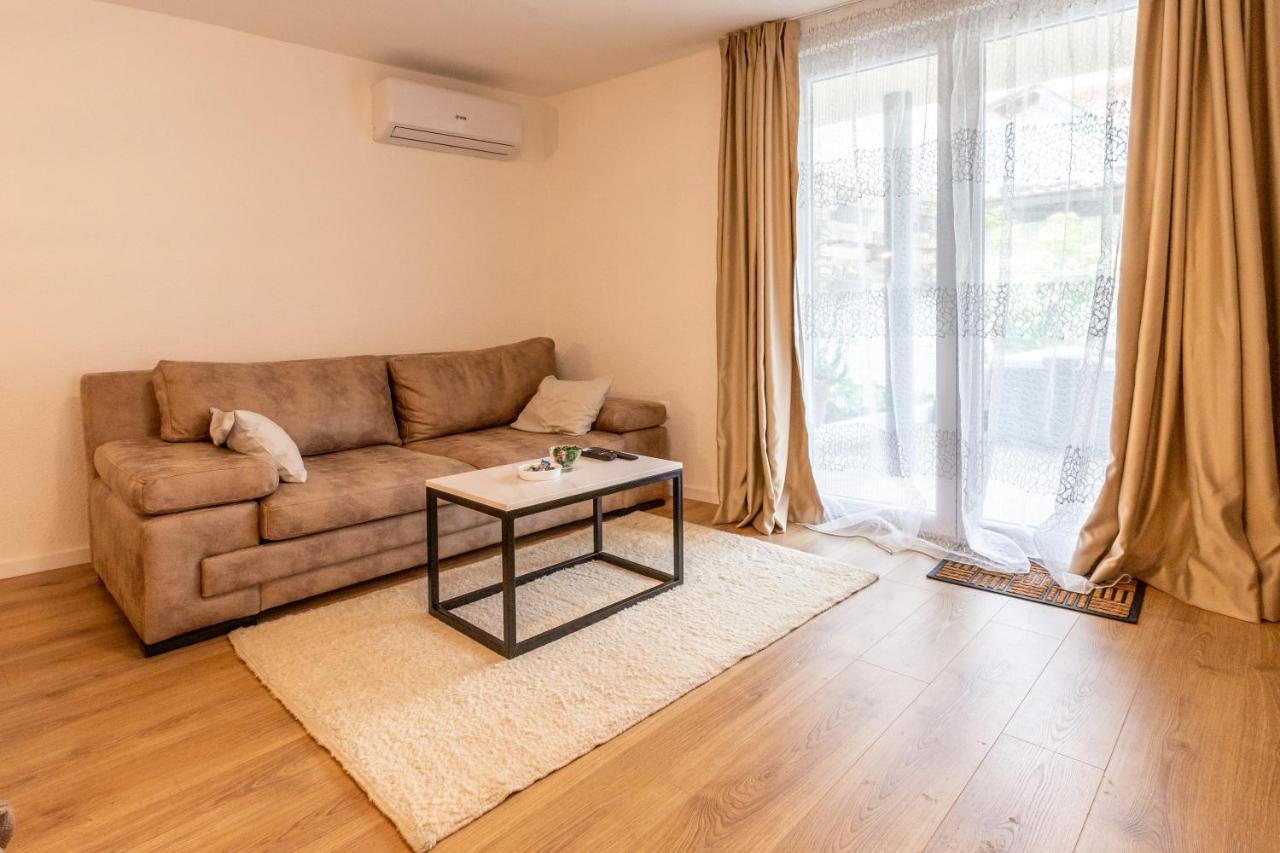 Self Check-In Apartment With Jacuzzi Mostar Extérieur photo