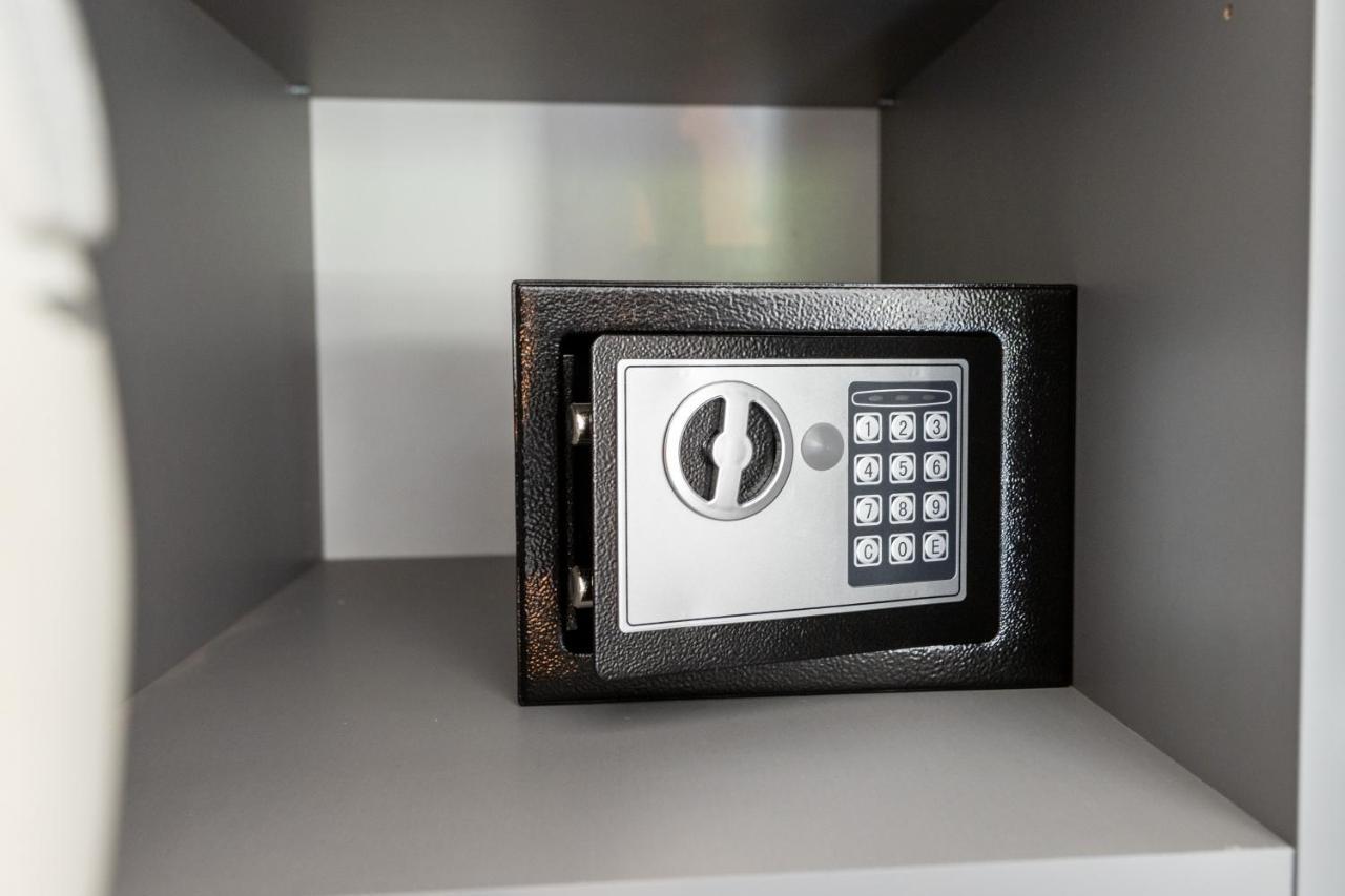 Self Check-In Apartment With Jacuzzi Mostar Extérieur photo